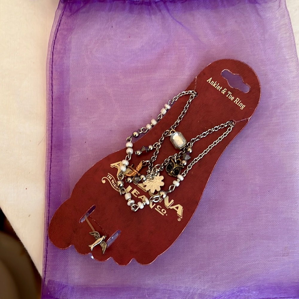 Arizona Jean Co. Ankle bracelet and toe ring